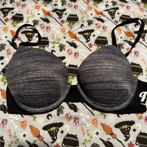 PINK Victoria's Secret Black and Gray Bra
